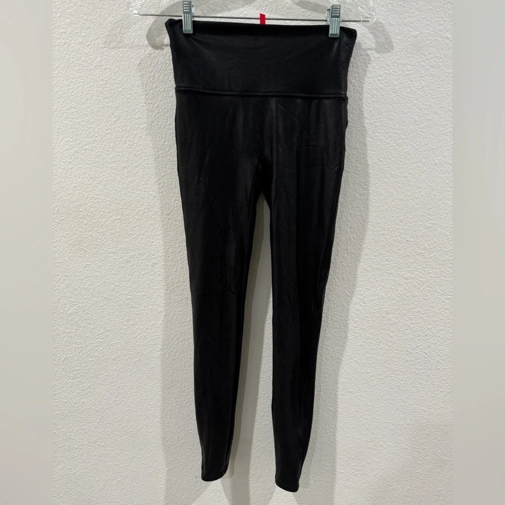 Spanx Faux Leather Black Leggings Size Medium - Picture 2 of 16